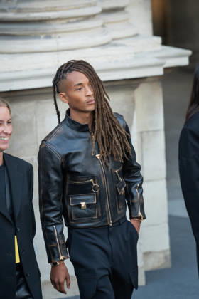 PFW - Louis Vuitton Front Row - Paris US actor and singer Jaden Smith poses as she arrives ahead of the Louis Vuitton Women s Spring Summer 2027 collection fashion show as part of the Paris Fashion Week, in Paris, France on October 6, 2026. Photo by Alexis Jumeau ABACAPRESS.COM Paris France Copyright: xJumeauxAlexis ABACAx