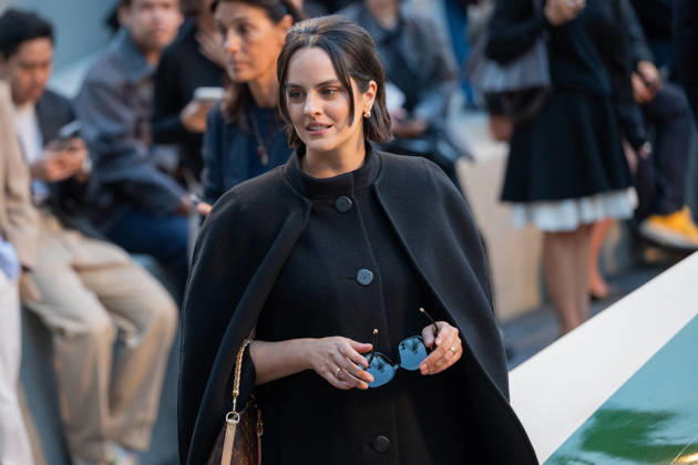 PFW - Louis Vuitton Front Row - Paris Noemie Merlant poses as she arrives ahead of the Louis Vuitton Women s Spring Summer 2027 collection fashion show as part of the Paris Fashion Week, in Paris, France on October 6, 2026. Photo by Alexis Jumeau ABACAPRESS.COM Paris France Copyright: xJumeauxAlexis ABACAx