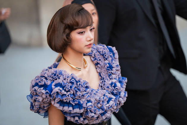 PFW - Louis Vuitton Front Row - Paris Thai singer and actress Lisa poses as she arrives ahead of the Louis Vuitton Women s Spring Summer 2027 collection fashion show as part of the Paris Fashion Week, in Paris, France on October 6, 2026. Photo by Alexis Jumeau ABACAPRESS.COM Paris France Copyright: xJumeauxAlexis ABACAx