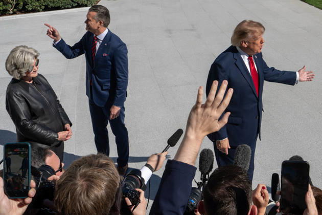 October 6, 2026, Washington, Dc, USA: President Donald Trump departs the White House for a trip to Baltimore on October 6, 2026. President Trump was accompanied by Chief of Staff Susie Wiles and Defense Secretary Pete Hegseth. Washington USA - ZUMAl312 20261006_znp_l312_007 Copyright: xAndrewxLeydenx