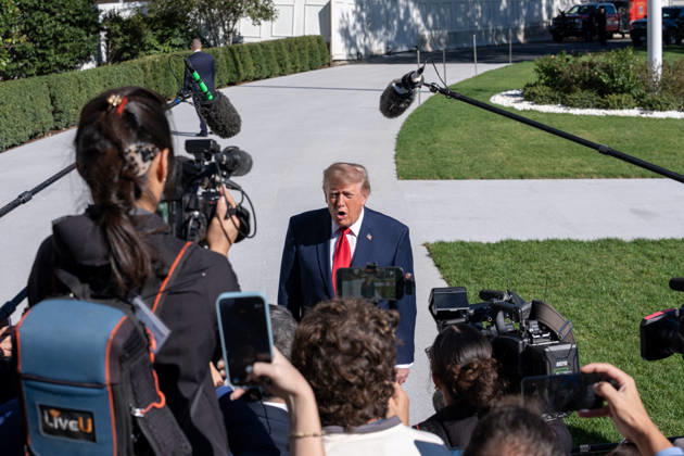 October 6, 2026, Washington, Dc, USA: President Donald Trump departs the White House for a trip to Baltimore on October 6, 2026. President Trump was accompanied by Chief of Staff Susie Wiles and Defense Secretary Pete Hegseth. Washington USA - ZUMAl312 20261006_znp_l312_011 Copyright: xAndrewxLeydenx