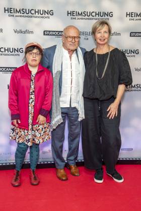 ABB HEIMSUCHUNG: Volker Schloendorff walks the red carpet at the German premiere of his film *Heimsuchung* at the Kino International on October 6, 2026, in Berlin, Germany