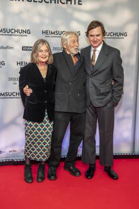 ABB HEIMSUCHUNG: Lars Eidinger walks the red carpet at the German premiere of Volker Schloendorff s film *Heimsuchung* at Kino International on October 6, 2026, in Berlin, Germany