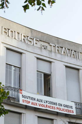 High School And University Student Protest - Toulouse A CGT banner reading Support for striking secondary school pupils, stop police violence on the façade of the Bourse du Travail. Protests by secondary school pupils and students calling for improvements to their living and learning conditions, supported by the trade unions CGT, FO, FSU and Solidaires. France, Toulouse, 6 October 2026. Photo by Patricia Huchot-Boissier AbacaPress.com. Toulouse OCCITANIE France Copyright: xHuchot-BoissierxPatricia ABACAx