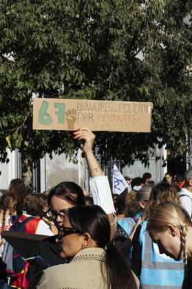 High School And University Student Protest - Toulouse A placard – 67 cases of police brutality every minute. Protests by secondary school pupils and students calling for improvements to their living and learning conditions, supported by the trade unions CGT, FO, FSU and Solidaires. France, Toulouse, 6 October 2026. Photo by Patricia Huchot-Boissier AbacaPress.com. Toulouse OCCITANIE France Copyright: xHuchot-BoissierxPatricia ABACAx