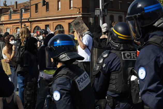 High School And University Student Protest - Toulouse CRS officers at the end of a demonstration. Protests by secondary school pupils and students calling for improvements to their living and learning conditions, supported by the trade unions CGT, FO, FSU and Solidaires. France, Toulouse, 6 October 2026. Photo by Patricia Huchot-Boissier AbacaPress.com. Toulouse OCCITANIE France Copyright: xHuchot-BoissierxPatricia ABACAx