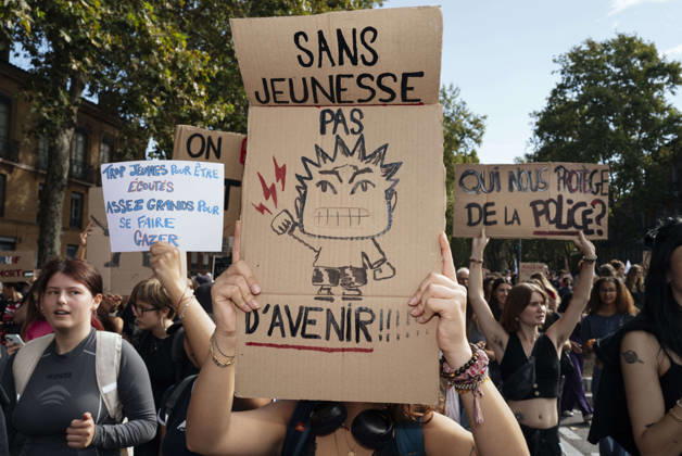 High School And University Student Protest - Toulouse A placard – Without young people, there is no future!!!. Protests by secondary school pupils and students calling for improvements to their living and learning conditions, supported by the trade unions CGT, FO, FSU and Solidaires. France, Toulouse, 6 October 2026. Photo by Patricia Huchot-Boissier AbacaPress.com. Toulouse OCCITANIE France  Copyright: xHuchot-BoissierxPatricia ABACAx