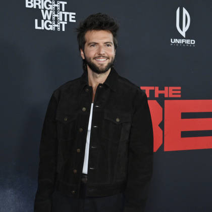 Cast member Guy Burnet attends the premiere of the motion picture thriller The Beast at the Academy museum of Motion Pictures in Los Angeles on Tuesday, October 10, 2026. Storyline: When a militia of unidentified hostiles coordinates a coup against the U.S., the president uncovers the extent of The Beast s highly classified offensive capabilities in order to save his life and America.  LAP20261006803 JIMxRUYMEN