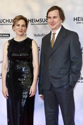Martina Gedeck and Lars Eidinger at the premiere of the film *Heimsuchung* at Kino International in Berlin, October 6, 2026 Foto:xN.xKubelkax xFuturexImagex heimsuchung_6054
