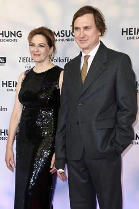 Martina Gedeck and Lars Eidinger at the premiere of the film *Heimsuchung* at Kino International in Berlin, October 6, 2026 Foto:xN.xKubelkax xFuturexImagex heimsuchung_6056