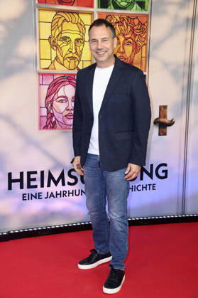 Sebastian Fitzeck at the premiere of the movie *Heimsuchung* at Kino International in Berlin, October 6, 2026 Foto:xN.xKubelkax xFuturexImagex heimsuchung_6067