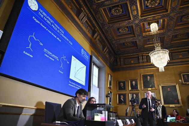 Henri Kagan and Kenso Soai are awarded the 2026 Nobel Prize in Chemistry during a press conference at the Royal Swedish Academy of Sciences in Stockholm, Sweden, on October 7, 2026 STOCKHOLM SWEDEN x10080x Copyright: xFredrikxSandberg TTx SWEDEN NOBEL PRIZE 2026 CHEMISTRY Lx8_JSAP_dI