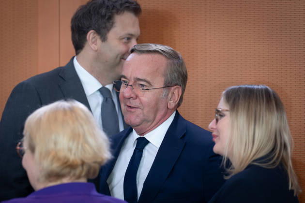 Cabinet meeting, Federal Government, Kickoff, Cabinet meeting, Federal Government, Lars Klingbeil, Federal Minister of Finance, Vice Chancellor, Boris Pistorius, Federal Minister of Defense, Berlin, Berlin, GER