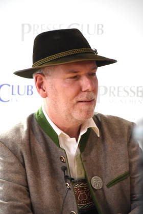 Michael Unruh, Festring Munich, Munich, October 7, 2026, Munich Press Club, In-house Event: After the Wiesn Is Before the Wiesn: The Record-Breaking Oktoberfest —An entertaining look back at the world’s largest folk festival, featuring innkeepers, pastors, waitresses, traditional costume wearers, and female politicians. Photo: Munich
