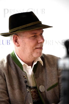 Michael Unruh, Festring Munich, Munich, October 7, 2026, Munich Press Club, In-house Event: After the Wiesn Is Before the Wiesn: The Record-Breaking Oktoberfest —An entertaining look back at the world’s largest folk festival, featuring innkeepers, pastors, waitresses, traditional costume wearers, and female politicians. Photo: Munich