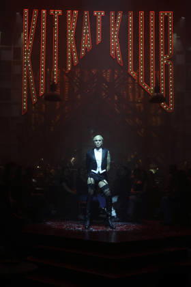 Mario Vaquerizo Presents the Musical *Cabaret* in Madrid Mario Vaquerizo during the press preview of the musical *Cabaret* at Espacio Delicias on October 7, 2026, in Madrid, Spain. The artist will take on this iconic role starting October 9 at an even more immersive venue. CELEBRITIES MUSIC CABARET MUSICAL Madrid Madrid Spain Copyright: xJosexVelascox 7826186