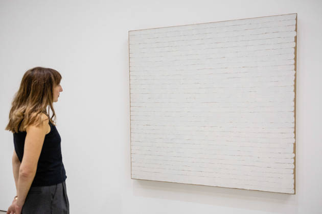 Robert Ryman: The Real Thing at Barbican Art Gallery, London, UK 7 October 2026 Winsor 34, 1966 on display at Robert Ryman: The Real Thing at the Barbican Art Gallery, London, UK, on 7 October 2026. The first significant UK exhibition of American minimalist and conceptual painter Robert Ryman (1930 2019) in over 30 years brings together six decades of work, on view from 8 October 2026., Credit:Pete Speller Avalon Copyright: xPetexSpellerx xAvalonx 1141198974