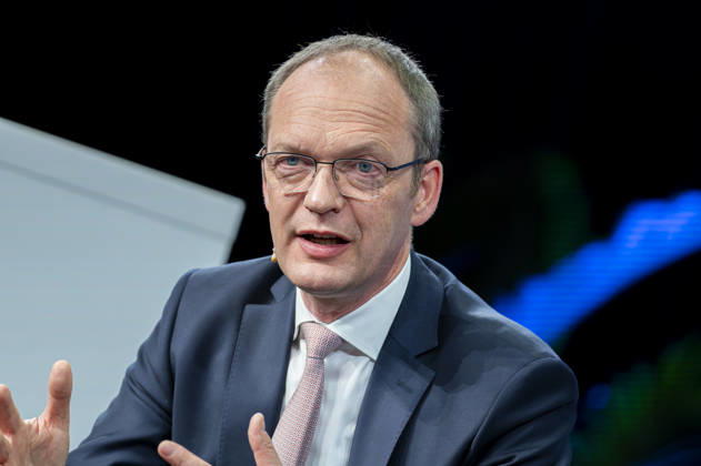 Christian Sewing, EUR, Germany, Berlin, October 7, 2026; Marc Billeb, Spokesperson for the Executive Board, PwC Germany Carsten Knobel, CEO of Henkel Europe Isabella Weber, Associate Professor of Economics at the University of Massachusetts Amherst Christian Sewing, CEO of Deutsche Bank, attends the anniversary event in