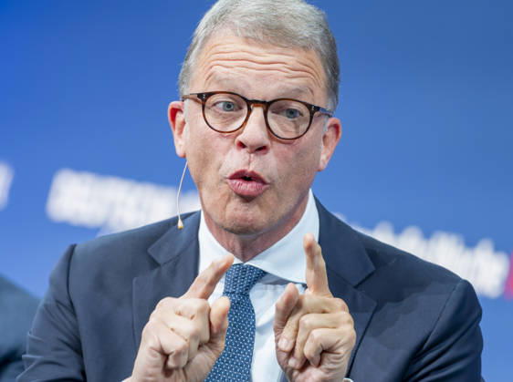 Christian Sewing, EUR, Germany, Berlin, October 7, 2026: Panel discussion with Christian Sewing, CEO of Deutsche Bank, who is attending the anniversary event in Berlin celebrating 80 years of *Handelsblatt* and 100 years of *WirtschaftsWoche*
