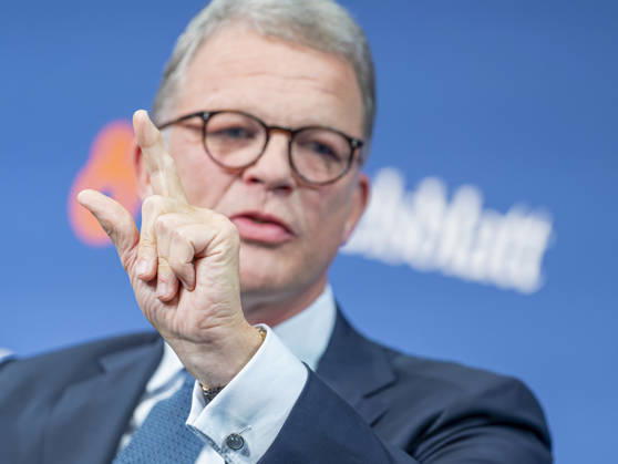 Christian Sewing, EUR, Germany, Berlin, October 7, 2026: Panel discussion with Christian Sewing, CEO of Deutsche Bank, who is attending the anniversary event in Berlin celebrating 80 years of *Handelsblatt* and 100 years of *WirtschaftsWoche*