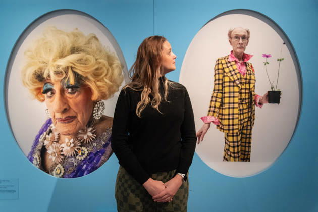 Tim Walker s Fairyland: Love and Legends Photo Call at National Portrait Gallery, London, UK - 7 October 2026 A staff member views (L-R) - Maisie Trollette and Lavinia Co-op and Japanese Anemone all by Tim Walker as part of The National Portrait Gallery s Tim Walker s Fairyland: Love and Legends Exhibition which runs from 9th October 2026 - 7th February 2027 at National Portrait Gallery in London, England, UK on Wednesday 7 October, 2026., Credit:Justin Ng Avalon UK, England, London, National Portrait Gallery Copyright: xJustinxNgx xAvalonx 1141202443