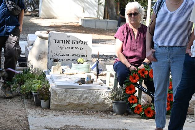 October 7, 2026, Kfar Aza, Israel: KFAR AZA, ISRAEL, OCTOBER 7, 2026: Residents and families gather for a memorial ceremony at Kibbutz Kfar Aza at 6:29 a.m., marking three years since the Hamas-led attack on southern Israel on October 7, 2023. Kfar Aza, a community near the Gaza border, was among the Israeli communities hardest hit during the assault. The ceremony began at the time the attack started three years earlier as communities across southern Israel held commemorations for the victims. Photo JNA Press. Kfar Aza Israel - ZUMAq101 20261007_zna_q101_034 Copyright: xPaulinaxPatimerx