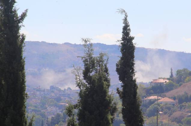 October 7, 2026, Nabathie, Lebanon: KFAR TIBNIT, SOUTHERN LEBANON, OCTOBER 7, 2026: Smoke rises after several artillery shells strike the town of Kfar Tibnit in southern Lebanon amid continuing military activity in the area. Nabathie Lebanon  - ZUMAq101 20261007_zna_q101_069 Copyright: xRazanxKdouhx