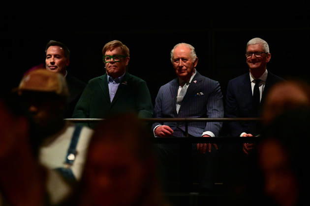 Britain s King Charles III listens along side British singer-songwriter Elton John (2L), his husband David Furnish (L) and Apple Ceo Tim cook (R) during a soundcheck during a music workshop for young people, the first as part of the Apple x King™s Trust Creative Labs, at Battersea Power Station in south west London on October 7, 2026., Credit:BEN STANSALL PA ROTA - B68 Avalon United Kingdom, London Copyright: xBENxSTANSALLx xPAxROTAx-xB68x xAvalonx 1141207867
