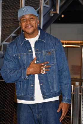 NEW YORK, NY- OCTOBER 6: LL Cool J at the Empire State Building to Celebrate the Premiere of CBSÃ¢â‚¬â ¢ New Drama, NCIS: NEW YORK on October 6, 2026 in New York City. Credit: AdMedia New York City USA - ZUMAa123 20261006_zaa_a123_219 Copyright: xJohnxFyckex