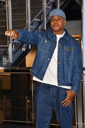 NEW YORK, NY- OCTOBER 6: LL Cool J at the Empire State Building to Celebrate the Premiere of CBSÃ¢â‚¬â ¢ New Drama, NCIS: NEW YORK on October 6, 2026 in New York City. Credit: AdMedia New York City USA - ZUMAa123 20261006_zaa_a123_223 Copyright: xJohnxFyckex