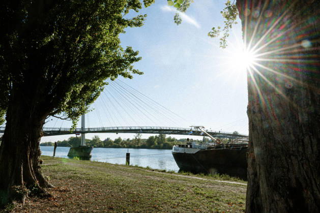 Sunshine Instead of Autumn Gray: Kehl Enjoys Mild October Weather; Sunny and, for this time of year, mild autumn weather on W Copyright: x xonw-imagesx x-x