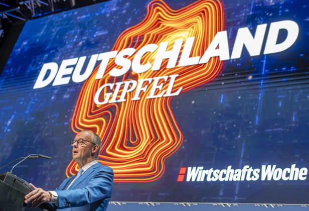 Friedrich Merz, EUR, Germany, Berlin, October 7, 2026 Keynote address by Federal Chancellor Friedrich Merz (CDU) on the state of our country on the occasion of the anniversary event in Berlin marking 80 years of *Handelsblatt* and 100 years of *WirtschaftsWoche*