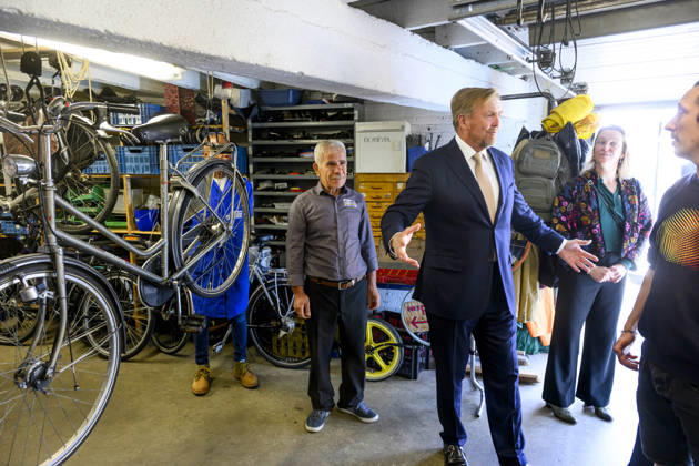 07-10-2026 Bosch King Willem-Alexander visited the Bike House, world kitchen and the Boschveld Garden at the Copernikkel, a cooperative of various resident-led initiatives and participating in the SAMEN lokaal program, in Den Bosch. Â  Copyright: xPPEx