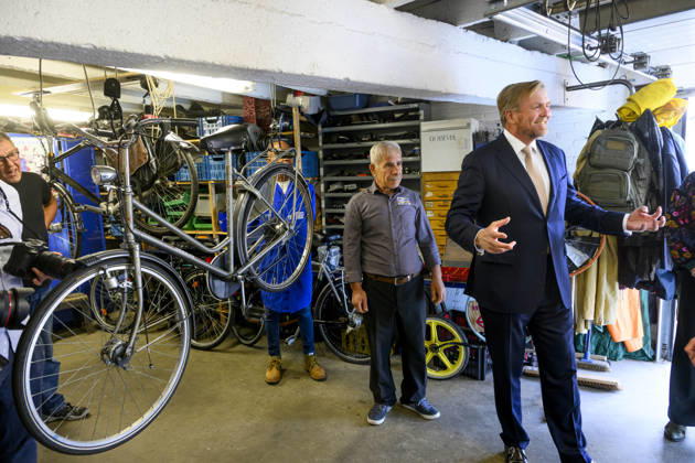 07-10-2026 Bosch King Willem-Alexander visited the Bike House, world kitchen and the Boschveld Garden at the Copernikkel, a cooperative of various resident-led initiatives and participating in the SAMEN lokaal program, in Den Bosch. Â  Copyright: xPPEx