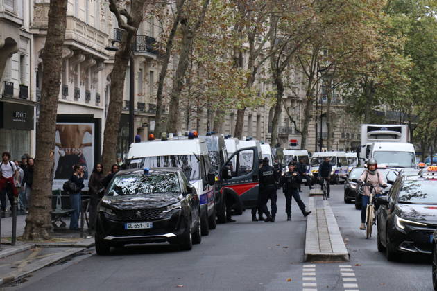 Student blockade near Sciences Po Paris PARIS, FRANCE - OCTOBER 7: A heavy police presence is deployed at the scene as students denounce conditions in the education system and express solidarity with mobilized high school students in Paris, France, on October 7, 2026. Students gather behind makeshift barricades made of trash bins and metal barriers near Sciences Po Paris as part of ongoing mobilization linked to the broader high school and university protest movement. Umit Donmez Anadolu Paris France. Editorial use only. Please get in touch for any other usage. Copyright: x2026xAnadoluxUmitxDonmezx