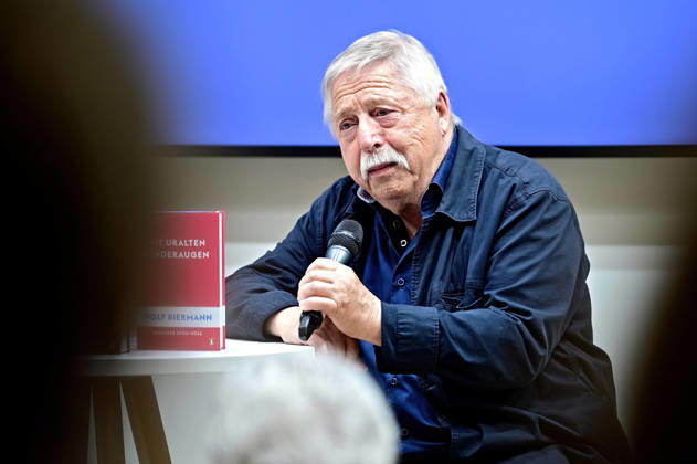Frankfurt Book Fair 2026: Singer-songwriter and poet Wolf Biermann on October 7, 2026, at the Frankfurt Book Fair 20261007MWI151875