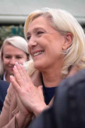 Livestock Summit in Cournon-d Auvergne PHOTOPQR LA MONTAGNE Richard BRUNEL October 7, 2026 Livestock Summit Day 2, Agriculture and Livestock, Marine Le Pen, National Rally, Cournon on October 7, 2026 Photo by Richard Brunel Livestock Summit in Cournon d’Auvergne, central France, October 7, 2026 France Copyright: xPHOTOPQR LAxMONTAGNE MAXPPPxRichardxBRUNELx 20261007LMT7812 20261007LMT7812