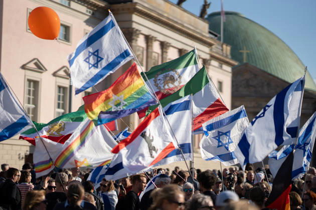 Memorial ceremony at Bebelplatz in Berlin-Mitte, the heart of the German capital. Event marking the 3rd anniversary of the Hamas terrorist attack in Israel on October 7. Never forget. Never be silent. Berlin, Berlin, Germany, Bebelplatz
