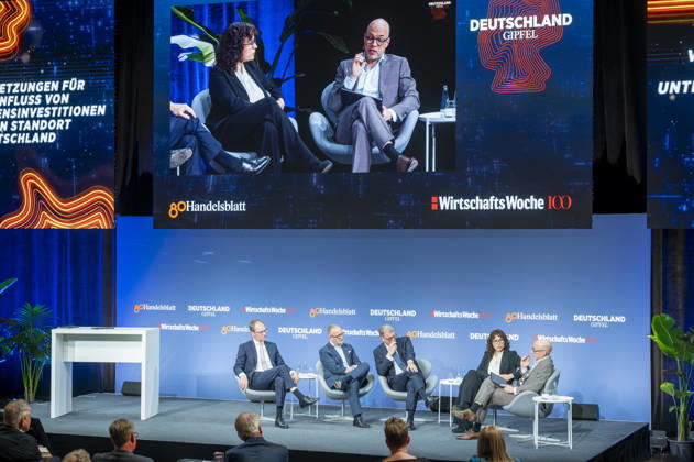 80 Years of Handelsblatt and 100 Years of WirtschaftsWoche EUR, Germany, Berlin, October 7, 2026 Marc Billeb, Spokesperson for the Executive Board, PwC Germany, Carsten Knobel, CEO of Henkel Europe, Christian Sewing, CEO of Deutsche Bank, as well