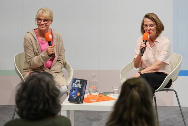 78th Frankfurt Book Fair: Hessian author Nele Neuhaus will be interviewed by Deutschlandfunk at the Frankfurt Book Fair in Frankfurt am Main. The 78th Frankfurt Book Fair will take place October 7–11, 2026, at the Frankfurt am Main Exhibition Center in Hesse, Germany. 2026-10-07_frankfurter-buchmesse_09