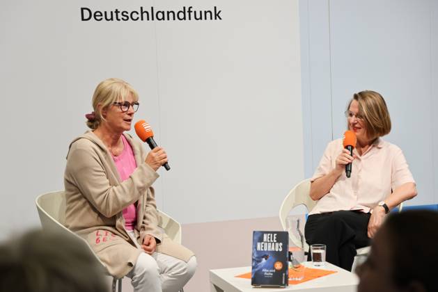 78th Frankfurt Book Fair: Hessian author Nele Neuhaus will be interviewed by Deutschlandfunk at the Frankfurt Book Fair in Frankfurt am Main. The 78th Frankfurt Book Fair will take place October 7–11, 2026, at the Frankfurt am Main Exhibition Center in Hesse, Germany. 2026-10-07_frankfurter-buchmesse_11