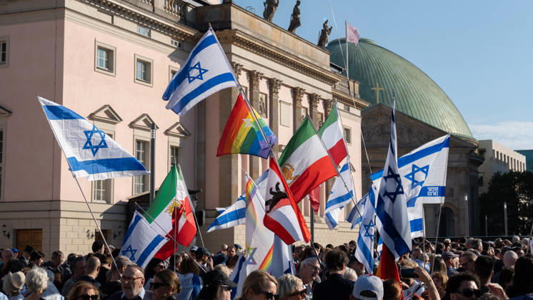 Memorial ceremony at Bebelplatz in Berlin-Mitte, the heart of the German capital. Memorial event marking the 3rd anniversary of the Hamas terrorist attack in Israel on October 7. Never forget. Never be silent. Berlin, Berlin, Germany, Bebelplatz