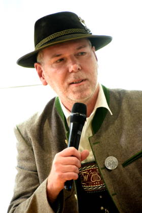 Michael Unruh, Festring Munich, Munich, October 7, 2026, Munich Press Club, In-house Event: After the Wiesn Is Before the Wiesn: The Record-Breaking Oktoberfest —An entertaining look back at the world’s largest folk festival featuring innkeepers, pastors, waitresses, traditional costume wearers, and female politicians. Photo: Munich