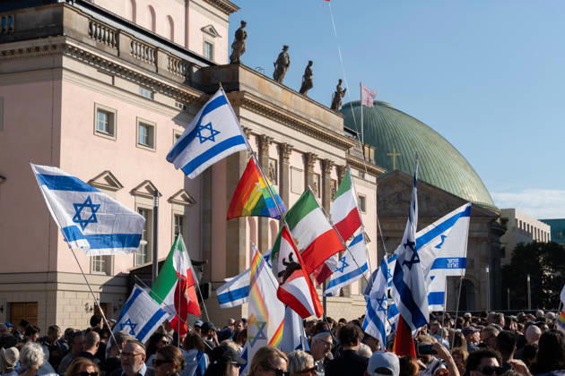 Memorial ceremony at Bebelplatz in Berlin-Mitte, the heart of the German capital. Memorial event marking the 3rd anniversary of the Hamas terrorist attack in Israel on October 7. Never forget. Never remain silent. Berlin, Berlin, Germany, Bebelplatz