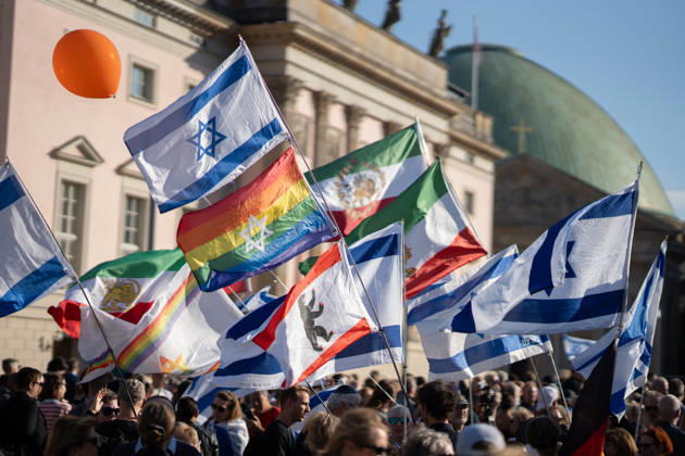 Memorial ceremony at Bebelplatz in Berlin-Mitte, the heart of the German capital. Memorial event marking the 3rd anniversary of the Hamas terrorist attack in Israel on October 7. Never forget. Never remain silent. Berlin, Berlin, Germany, Bebelplatz