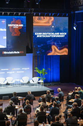 80 Years of Handelsblatt and 100 Years of WirtschaftsWoche EUR, Germany, Berlin, October 7, 2026 Managers of German companies are attending the anniversary event in Berlin celebrating 80 years of Handelsblatt and 100 years of WirtschaftsWoche