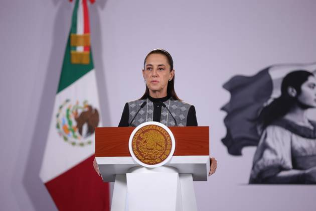 October 7, 2026: TO-45384- CIUDAD DE MEXICO,2026-10-07. Mexican President Claudia Sheinbaum Pardo leads her daily morning press briefing at the National Palace in Mexico City Joined by Luisa Maria Alcalde the briefing addressed plans for renewable energy expansion with CFE constitutional reforms regarding nepotism and federal updates on US relations and legislative approvals. Clasos.com.mx - ZUMAcs4_ 20261007_faa_cs4_060 Copyright: xLuisxMarinx