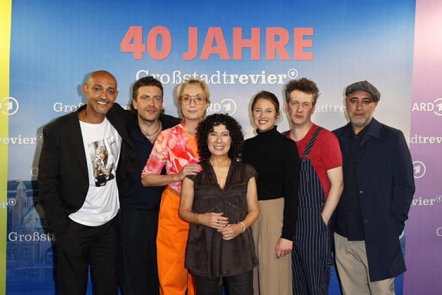 Patrick Abozen, Enrique Fiss, Saskia Fischer, Maria Ketikidou, Sinha Melina Gierke, Sven Fricke, and Oezguer Karadeniz at the 40th Anniversary of the ARD series Großstadtrevier photo call on October 7, 2