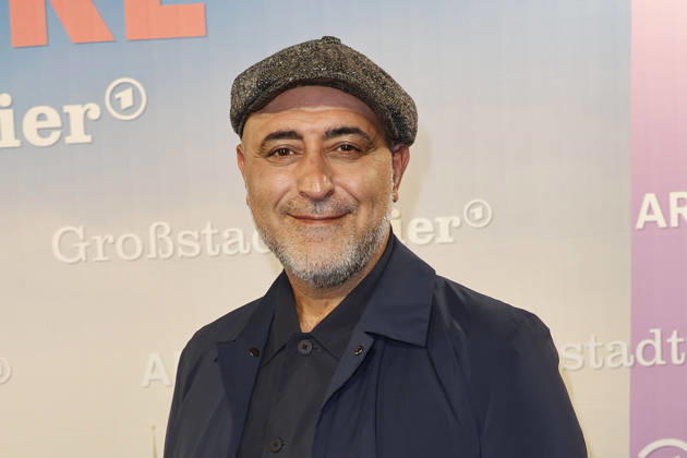 Oezguer Karadeniz at the *Großstadtrevier* ARD Series 40th Anniversary Photo Call on October 7, 2026, at the Astor Film Lounge in Hamburg Oezguer Karadeniz attends the photo call for the 40th anniversary of the series *Großstadtrevier* on October 7, 2026 at the Astor Film Lounge in Hamburg, Germany. 40th Anniversary of the ARD Series *Großstadtrevier* in Hamburg