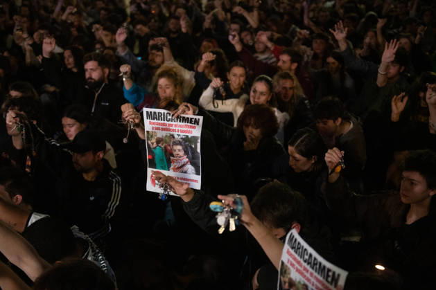 Maricarmen Abascal, who became a symbol of the fight for housing after her eviction, has died. Dozens of people protested in support of Maricarmen in front of the Congress of Deputies on October 7, 2026, in Madrid, Spain. Maricarmen Abascal, who became a symbol of the housing rights movement that led to the Puerta del Sol encampment after being evicted from the home in Retiro where she had lived for 70 years, died on Wednesday, as confirmed by the Tenants’ Union. The woman had been hospitalized at Gregorio Maranón Hospital since September 23. On that day, she was carried out on a stretcher from her home on Alcalde Sainz de Baranda Street after the eviction order was enforced, despite protests from dozens of activists, and transferred to th  Copyright: xFernandoxSanchezx 7827390